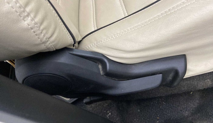 2017 Maruti IGNIS ZETA 1.2, Petrol, Manual, 23,541 km, Driver seat - Folding lever not functional
