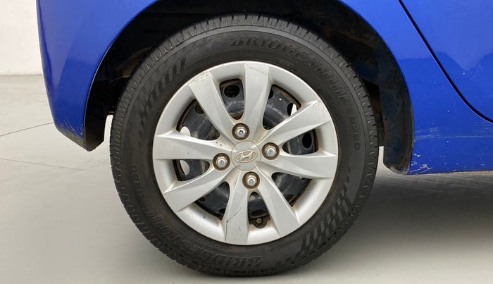2012 Hyundai Eon MAGNA, Petrol, Manual, 38,391 km, Right Rear Wheel