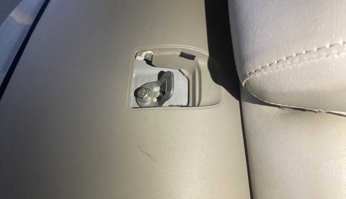 2020 Maruti Dzire VXI, CNG, Manual, 45,096 km, Second-row right seat - Seat side trim has minor damage