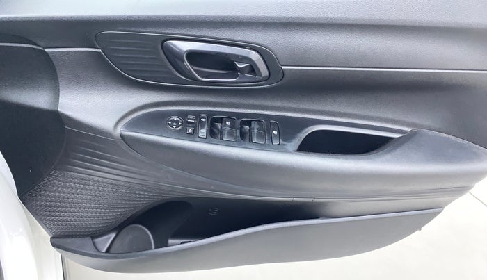 2020 Hyundai NEW I20 SPORTZ 1.0T GDI IMT, Petrol, Manual, 12,122 km, Driver Side Door Panels Control