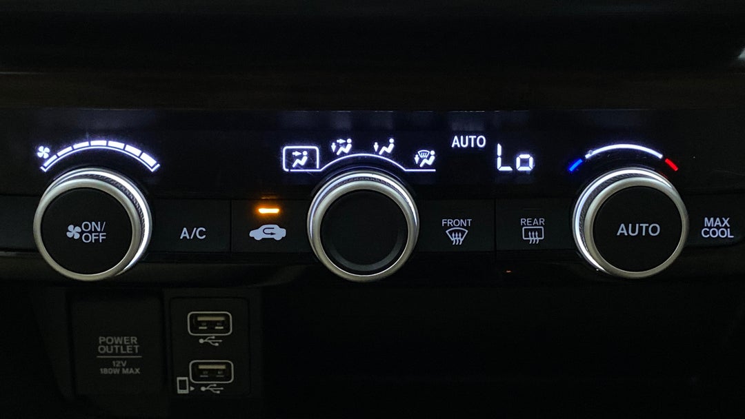 Automatic Climate Control 