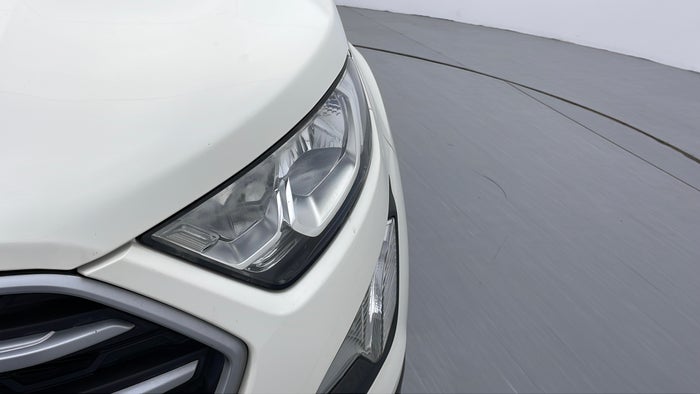 FORD ECOSPORT-Head Light LHS Scratch