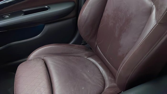 MINI CLUBMAN-Seat RHS Front Faded