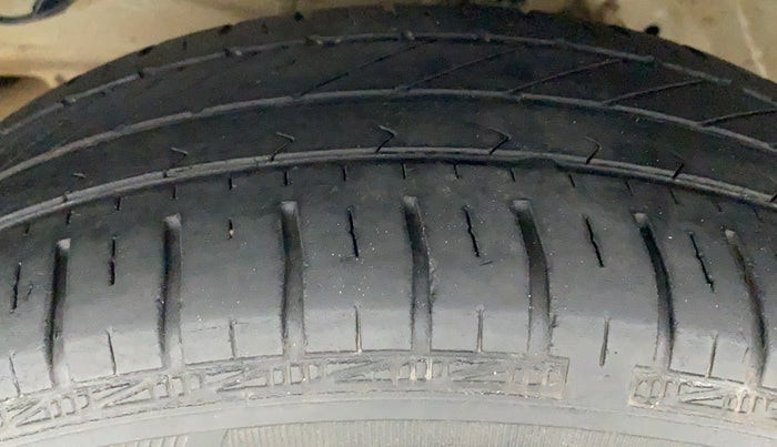 2020 Maruti S PRESSO VXI, Petrol, Manual, 72,784 km, Left Front Tyre Tread