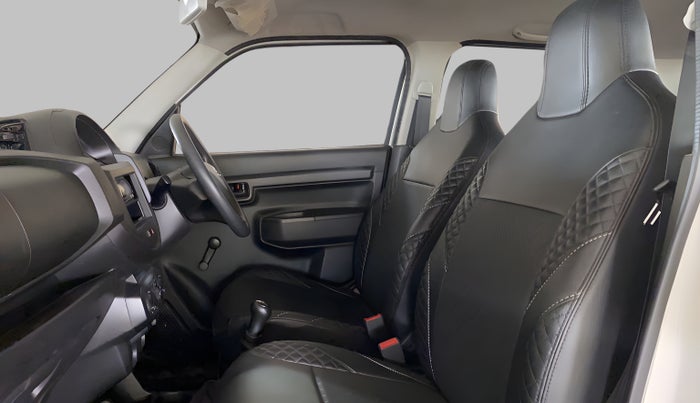 2020 Maruti S PRESSO LXI, Petrol, Manual, 46,993 km, Right Side Front Door Cabin