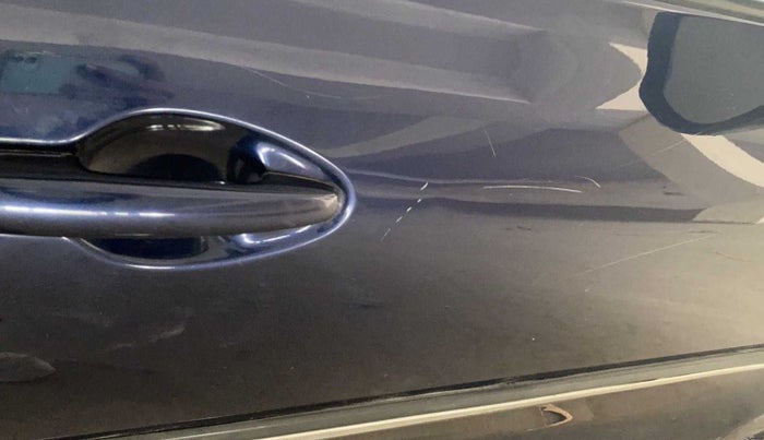 2018 Maruti Swift VXI, Petrol, Manual, 18,987 km, Driver-side door - Minor scratches