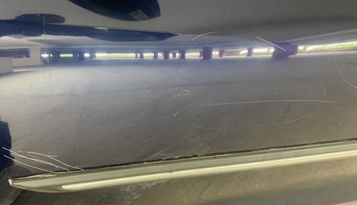 2018 Maruti Swift VXI, Petrol, Manual, 18,987 km, Front passenger door - Minor scratches
