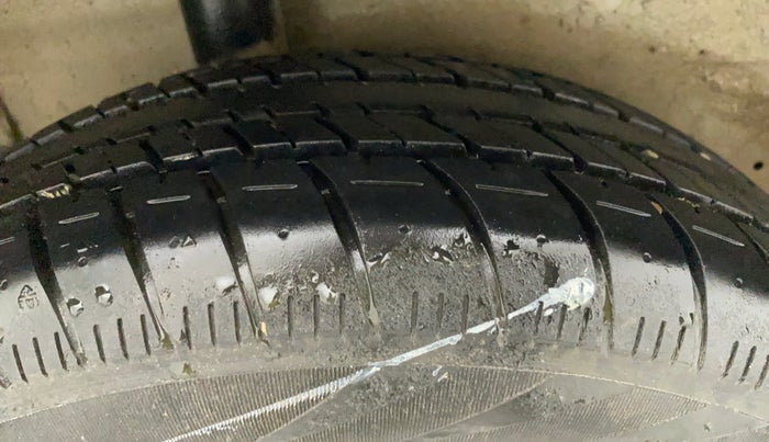 2014 Maruti Celerio VXI, Petrol, Manual, 29,399 km, Right Rear Tyre Tread