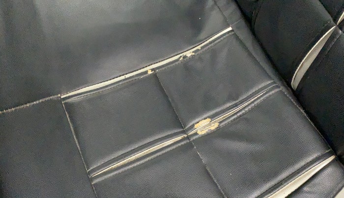 2014 Maruti Celerio VXI, Petrol, Manual, 29,399 km, Second-row left seat - Cover slightly torn