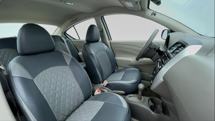 NISSAN SUNNY-Right Side Front Door Cabin View