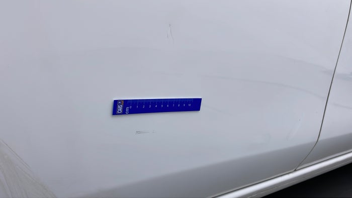 NISSAN SUNNY-Door Exterior RHS Rear Chip