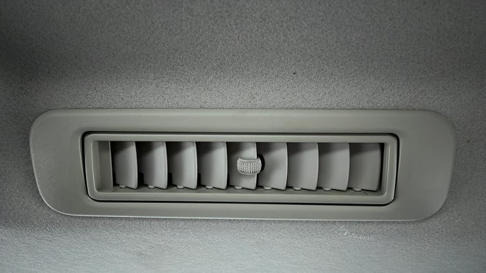 TOYOTA FORTUNER-Rear AC Vents