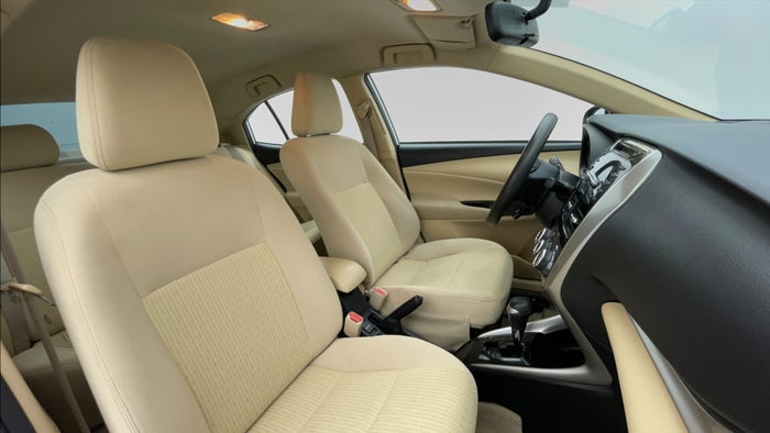 TOYOTA YARIS-Right Side Front Door Cabin View