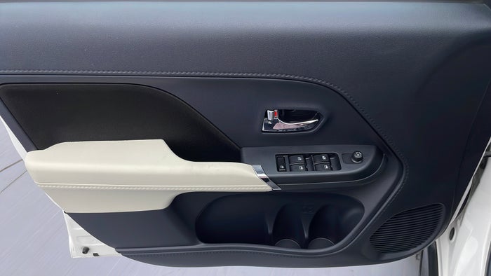 TOYOTA RUSH-Driver Side Door Panels Controls