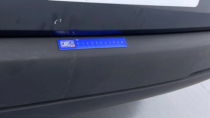 RENAULT DUSTER-Bumper Rear Scratch