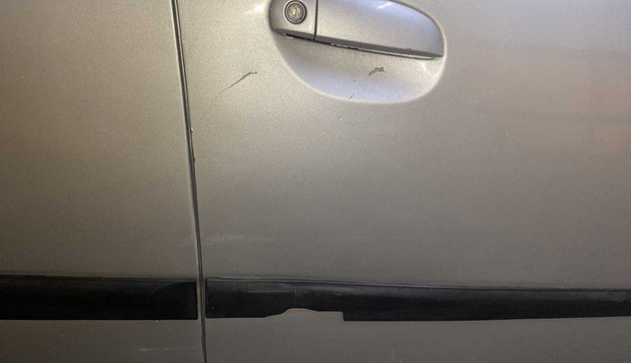 2016 Hyundai i10 SPORTZ 1.1, Petrol, Manual, 70,593 km, Driver-side door - Minor scratches