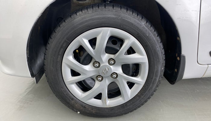 2017 Hyundai Grand i10 SPORTZ (O) 1.2 KAPPA VTVT, Petrol, Manual, 37,646 km, Left Front Wheel