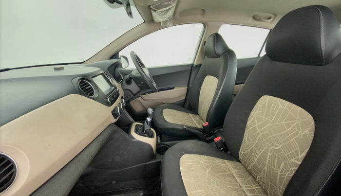 2017 Hyundai Grand i10 SPORTZ (O) 1.2 KAPPA VTVT, Petrol, Manual, 37,646 km, Right Side Front Door Cabin