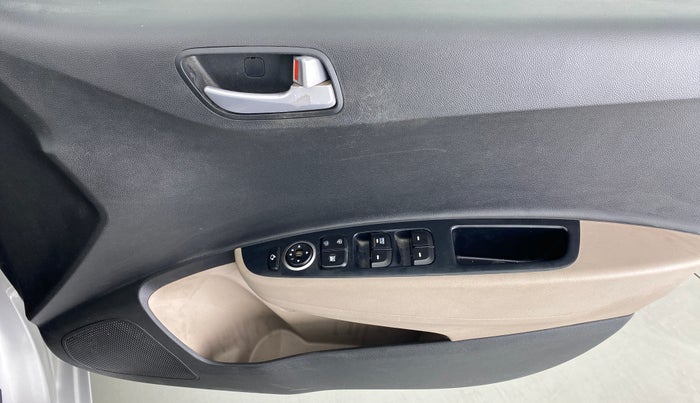 2017 Hyundai Grand i10 SPORTZ (O) 1.2 KAPPA VTVT, Petrol, Manual, 37,646 km, Driver Side Door Panels Control