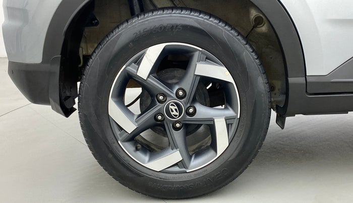 2019 Hyundai VENUE SX 1.0 (O) TURBO, Petrol, Manual, 20,679 km, Right Rear Wheel