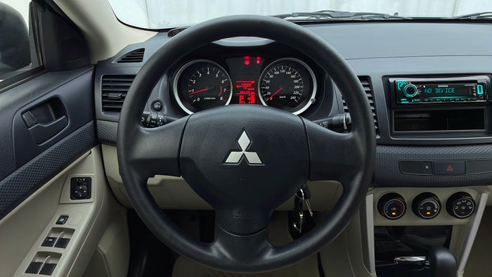 MITSUBISHI LANCER EX-Steering Wheel Close-up