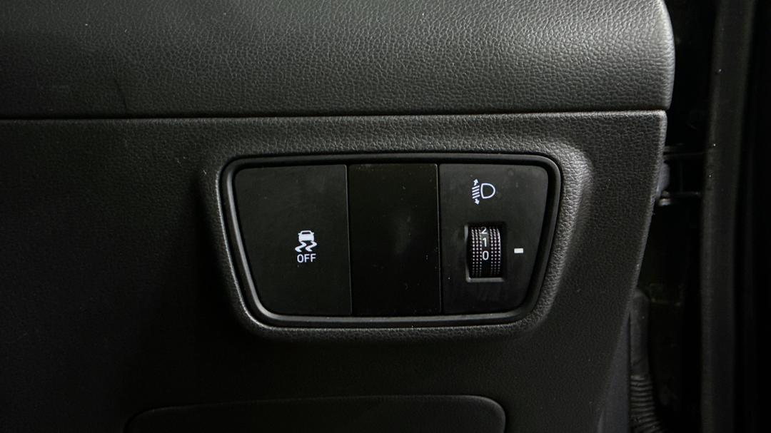 2023 Hyundai Tucson (FWD), Automatic, 41904 km, Utility Switches/Buttons