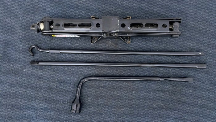 JEEP WRANGLER-Tool Kit
