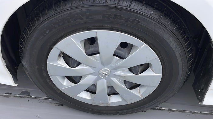 TOYOTA COROLLA-Wheel Cap LHS Front Scratch