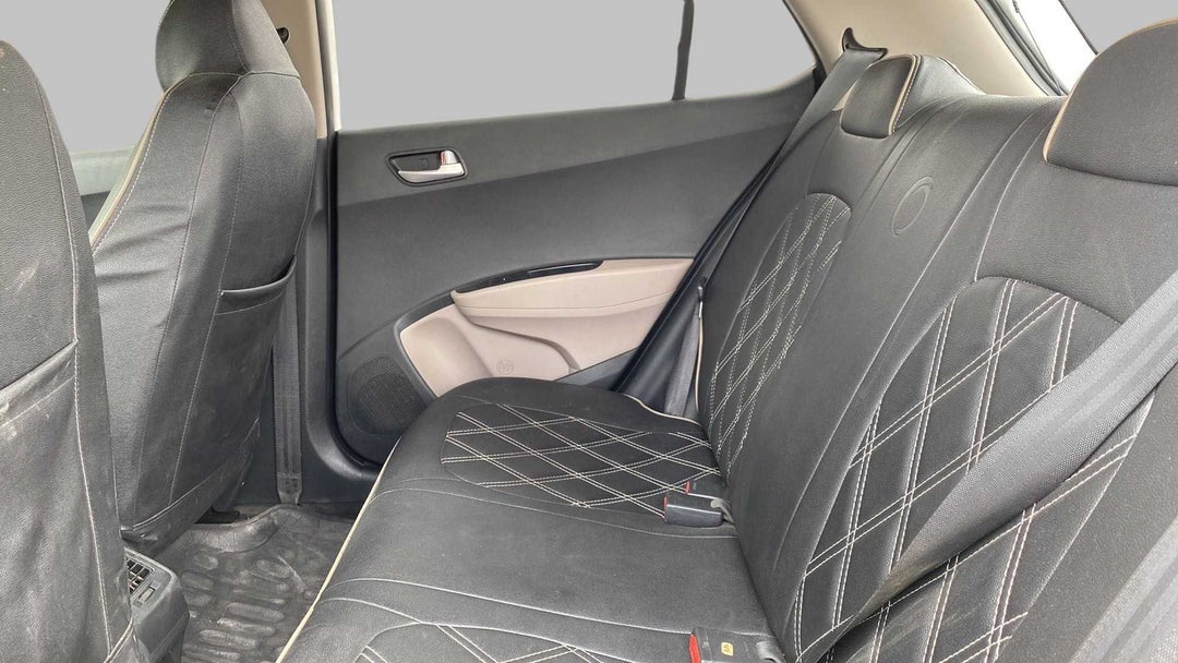 Right Side Rear Door Cabin