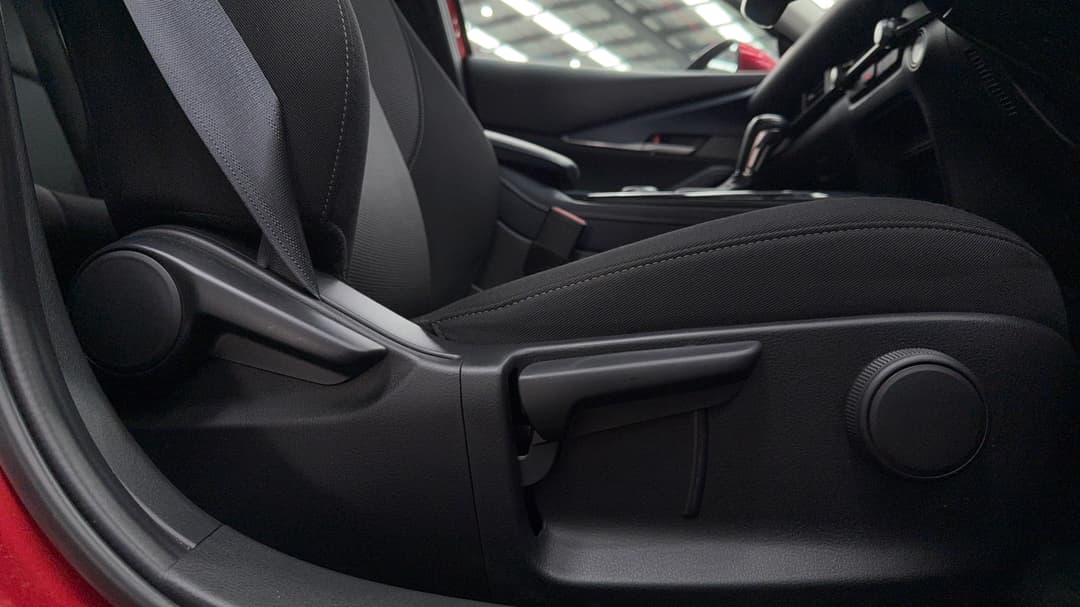 2024 Mazda CX-30 G20 Evolve (FWD), Automatic, 10893 km, Drivers Side Adjustment Panel