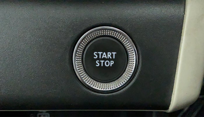 2020 Renault TRIBER 1.0 RXZ, Petrol, Manual, 7,105 km, Keyless Start/ Stop Button