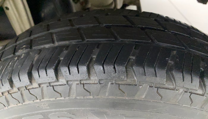 2018 Maruti Alto 800 LXI, Petrol, Manual, 48,629 km, Left Rear Tyre Tread