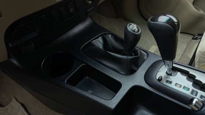 TOYOTA FORTUNER-Centre Console Trim Scratch