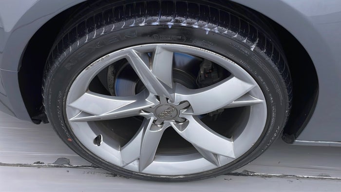AUDI A5-Alloy Wheel LHS Front Scratch