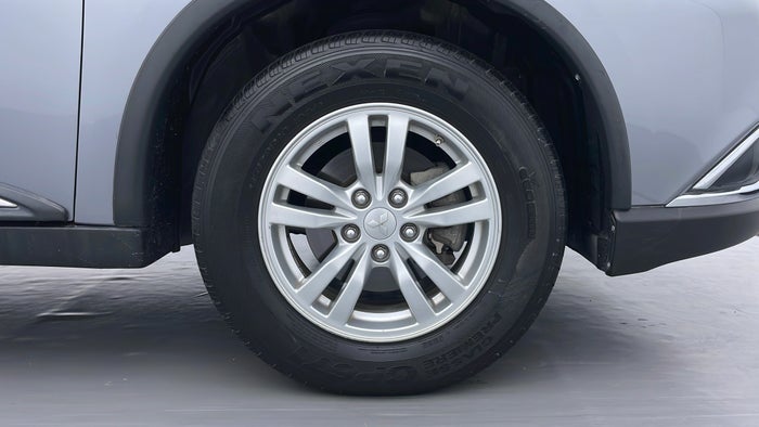 MITSUBISHI OUTLANDER-Right Front Tyre