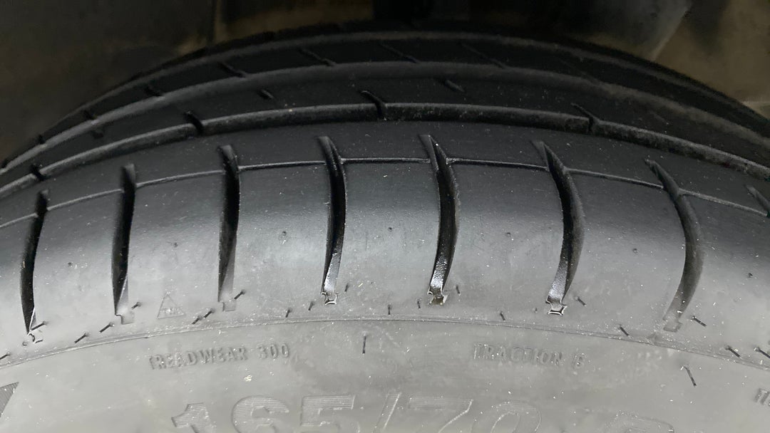 Left Rear Tyre Tread
