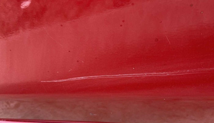 2019 Toyota Etios Liva V DUAL TONE, Petrol, Manual, 40,853 km, Driver-side door - Minor scratches
