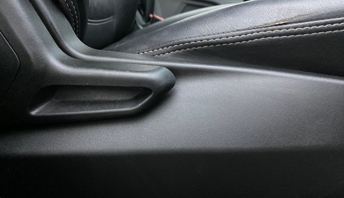 2021 Tata Tiago XT PETROL, Petrol, Manual, 27,107 km, Driver Side Adjustment Panel