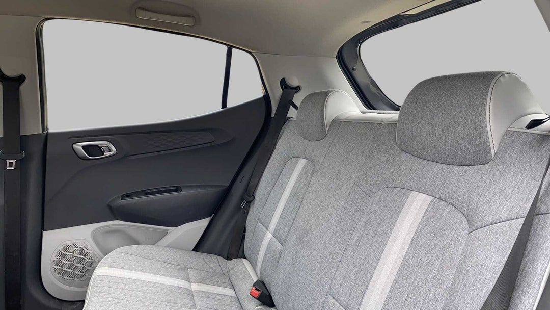 Right Side Rear Door Cabin