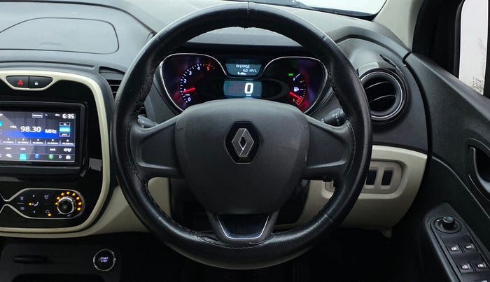 2019 Renault Captur RXE diesel (MT), Diesel, Manual, 88,903 km, Steering Wheel Close Up