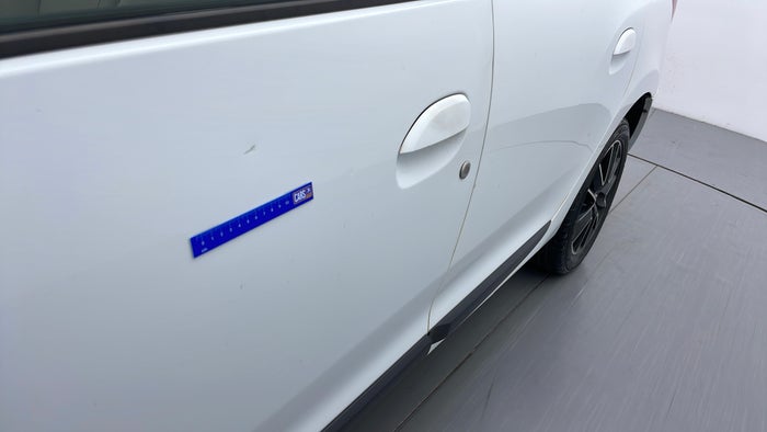 RENAULT SYMBOL-Door Exterior LHS Front Scratch