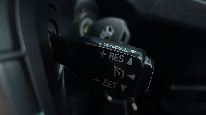 TOYOTA FORTUNER-Cruise Control