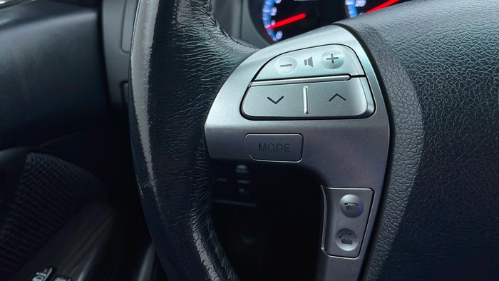 TOYOTA FORTUNER-Drivers Control