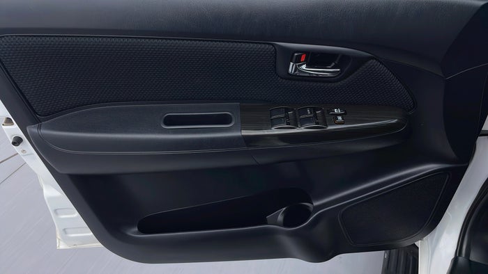 TOYOTA FORTUNER-Driver Side Door Panels Controls