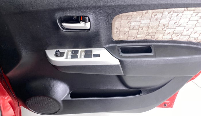 2016 Maruti Wagon R 1.0 VXI, Petrol, Manual, 59,135 km, Driver Side Door Panels Control