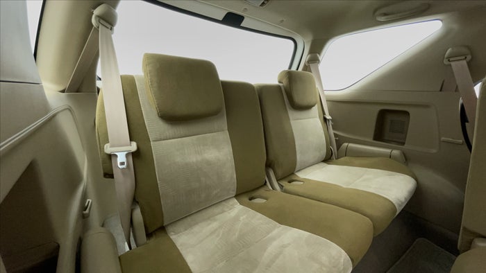 TOYOTA FORTUNER-Third Seat Row