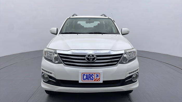 TOYOTA FORTUNER-Front View