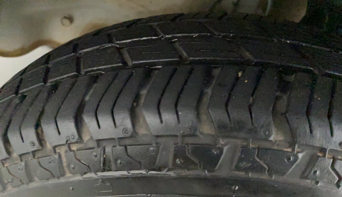 2020 Maruti Alto VXI, Petrol, Manual, 42,801 km, Left Front Tyre Tread