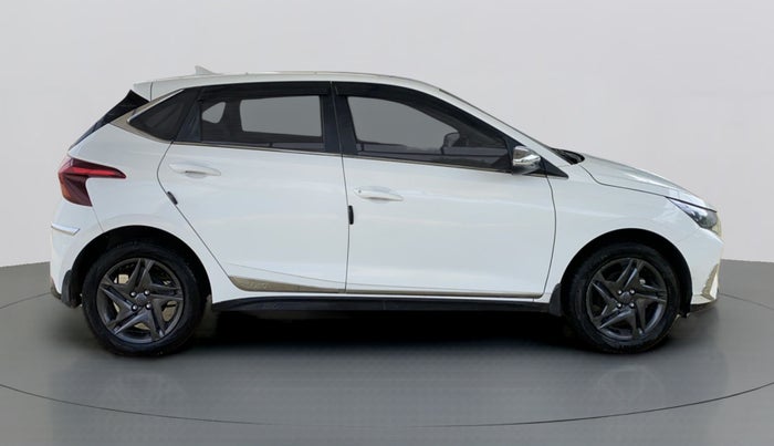 2022 Hyundai NEW I20 SPORTZ 1.2 MT, Petrol, Manual, 17,035 km, Right Side View