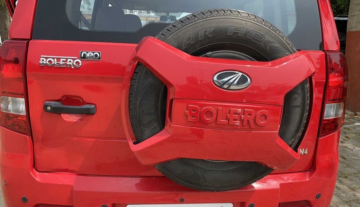 2021 Mahindra BOLERO NEO N 4, Diesel, Manual, 63,455 km, Dicky (Boot door) - Slightly dented